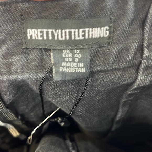 NWT PrettyLittleThing Strapless Black Acid Wash Denim Mini Dress Size 8 - Picture 9 of 9